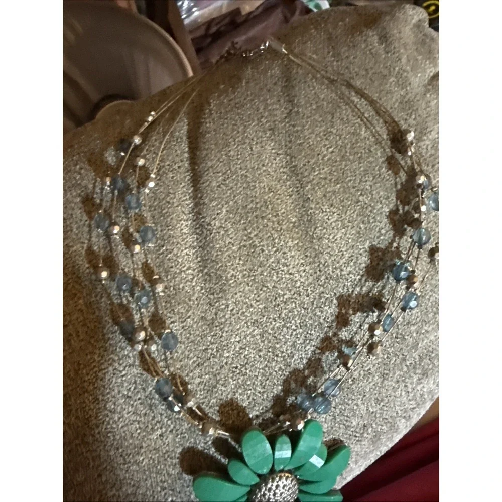 Blue Green Flower Jewelry Necklace Beaded Choker Pre Owned